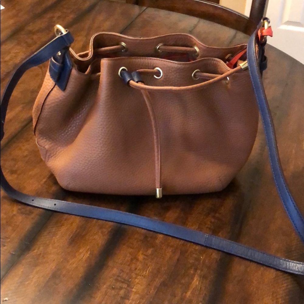 EUC beautiful Coach Crossbody Pebble Leather bag